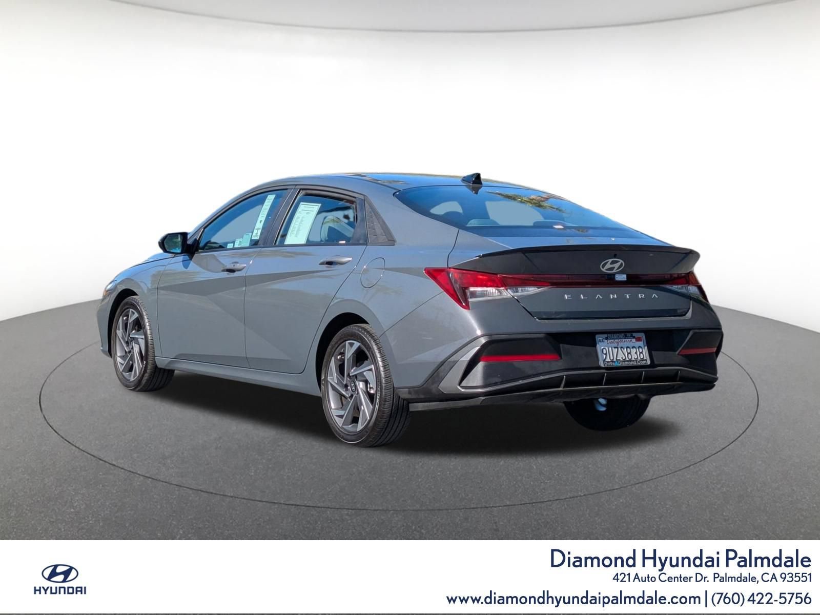 Certified 2025 Hyundai Elantra Sport FWD image 5