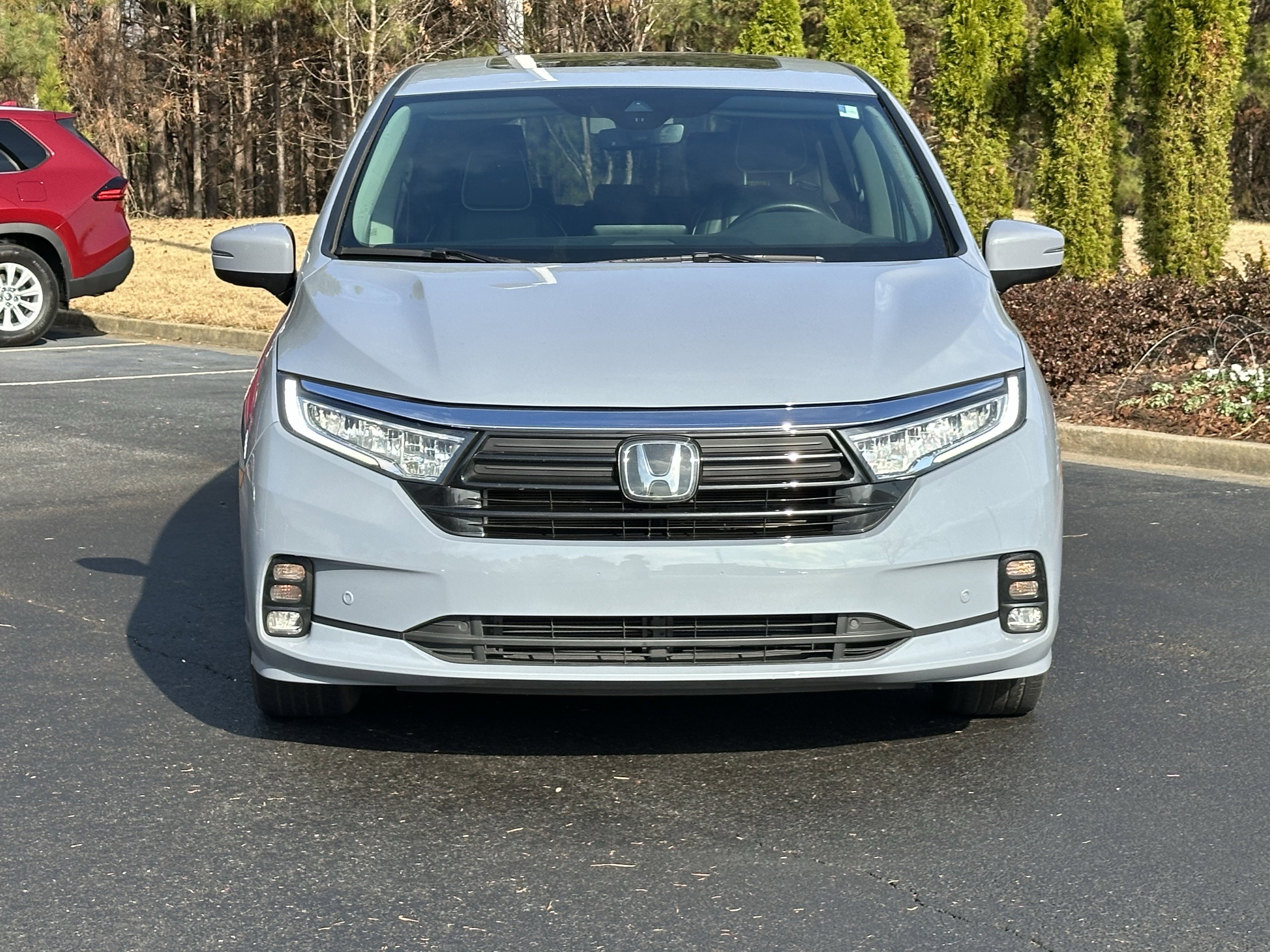 Used 2024 Honda Odyssey Elite image 3