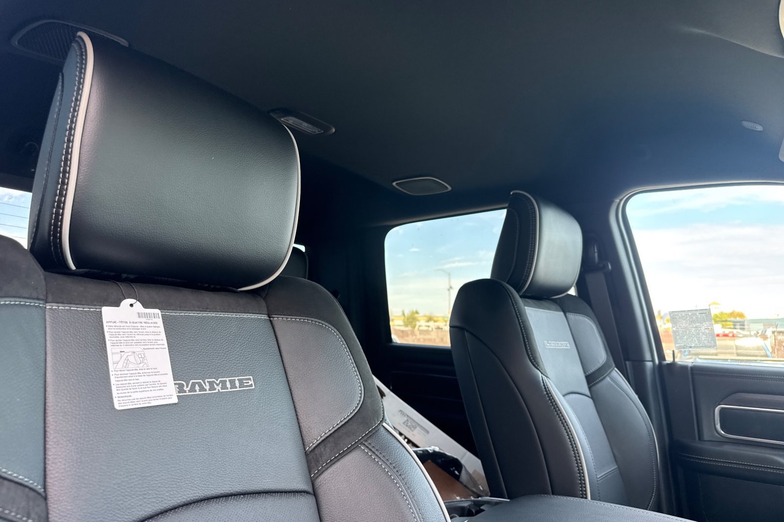 New 2027 RAM 3500 Laramie AWD/4WD image 15
