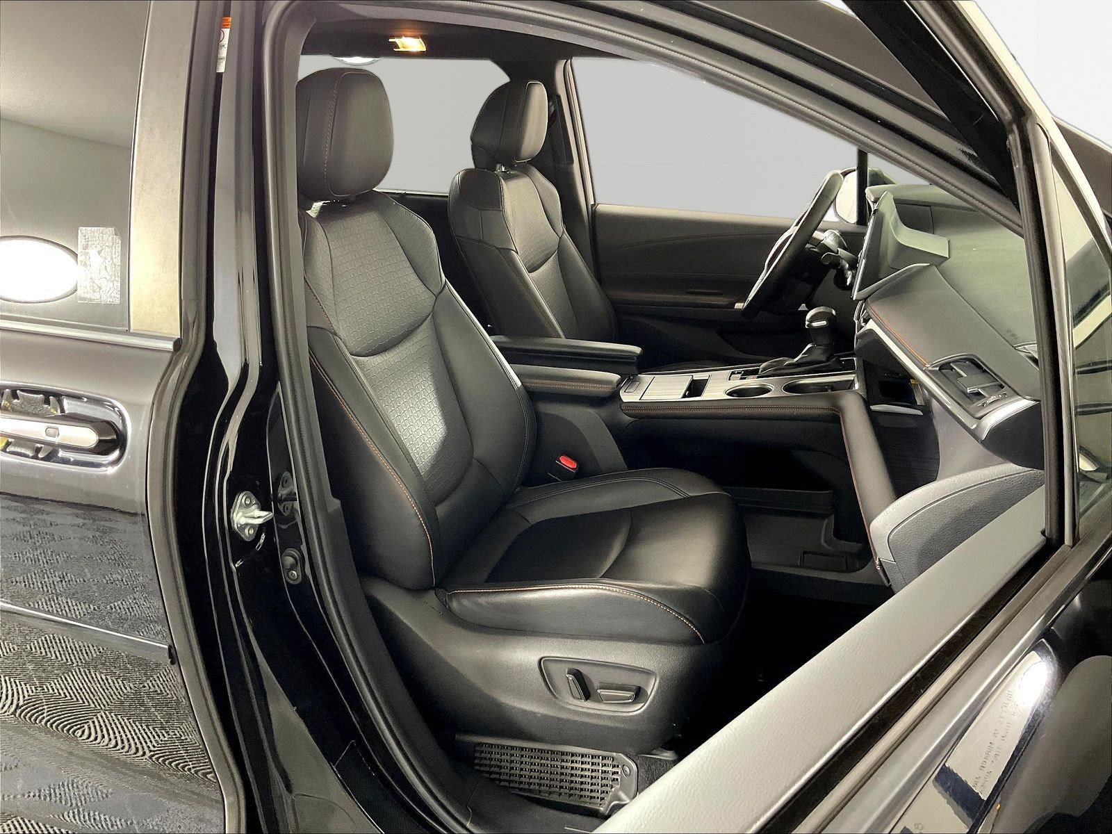Used 2022 Toyota Sienna XSE w/ XSE Plus Package AWD/4WD image 30