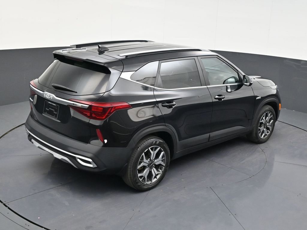 Used 2023 Kia Seltos EX image 17