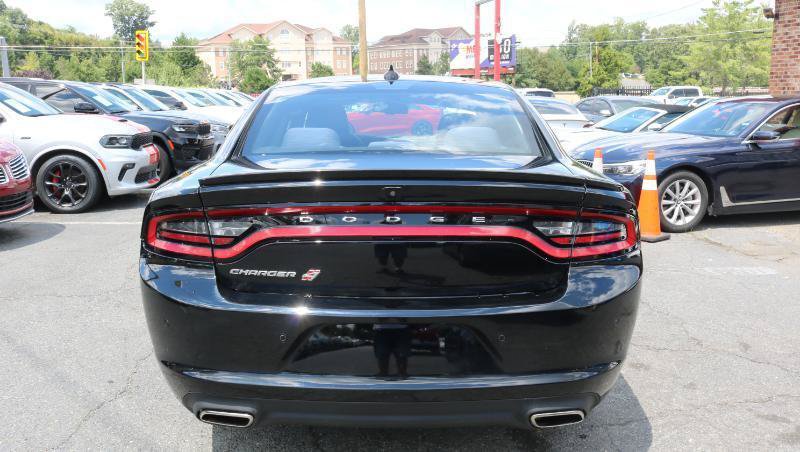 Used 2019 Dodge Charger SXT AWD/4WD image 6