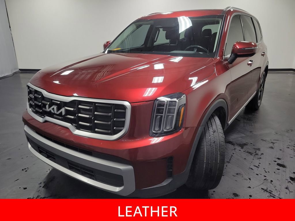Used 2023 Kia Telluride S w/ S Sunroof Package image 4