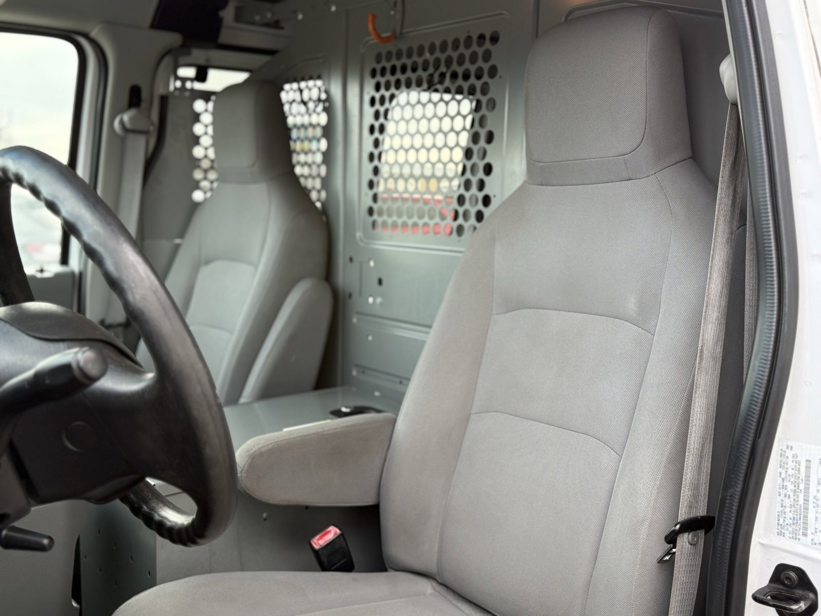 Used 2011 Ford E-250 and Econoline 250 w/ PWR Group image 8