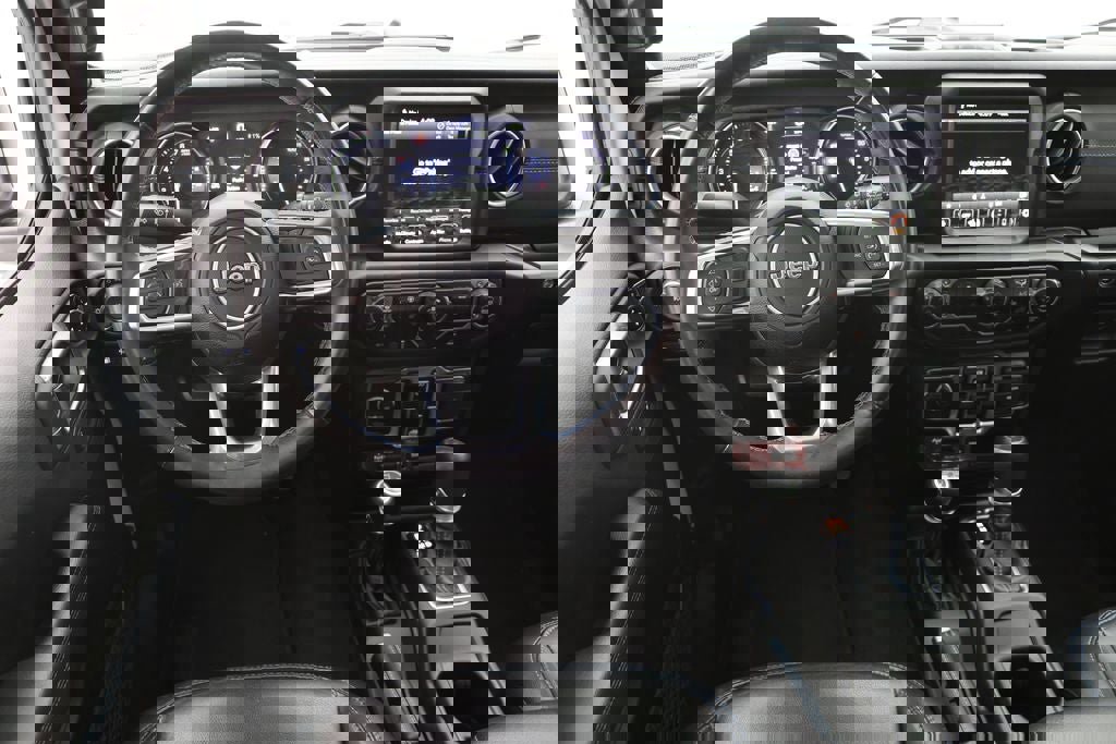 Used 2023 Jeep Wrangler Unlimited Rubicon 4xe w/ Dual Top Group AWD/4WD image 12