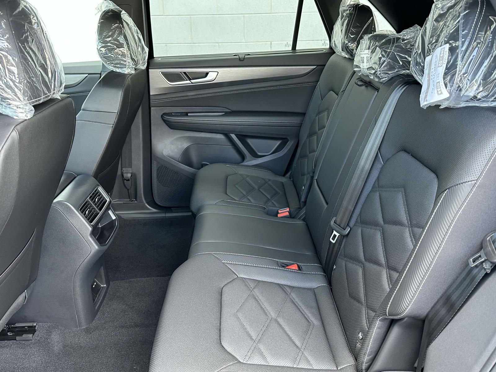 New 2026 Volkswagen Atlas Cross Sport SE image 12