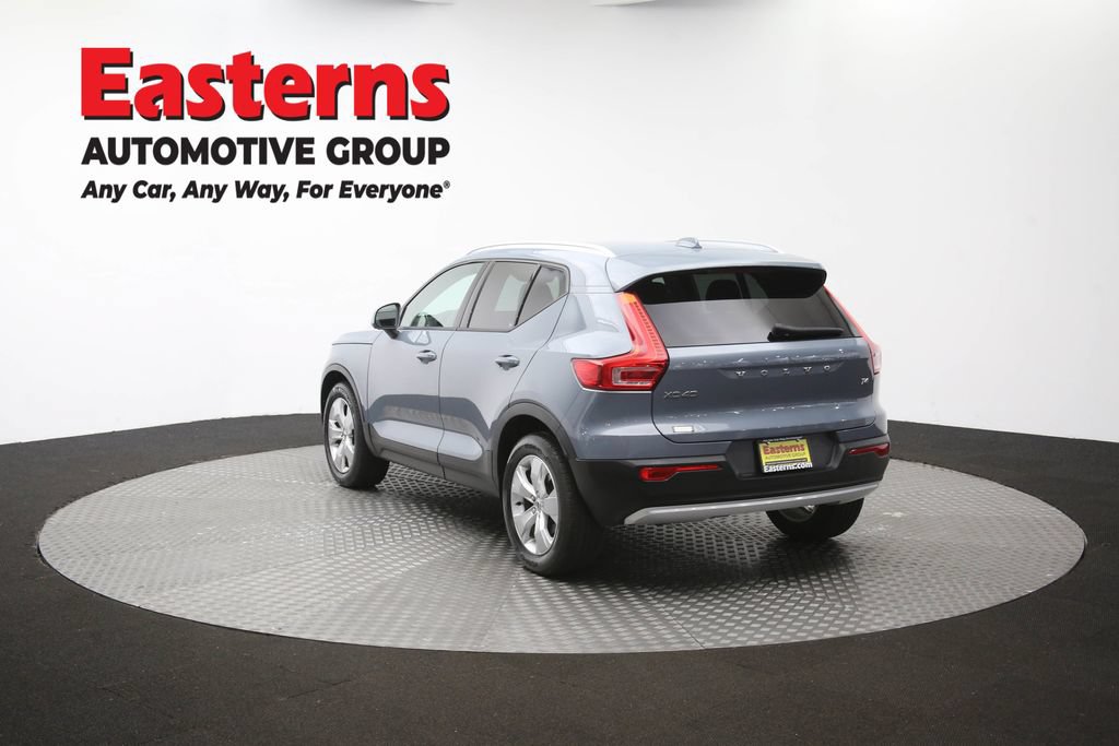 Used 2021 Volvo XC40 T4 Momentum FWD image 64