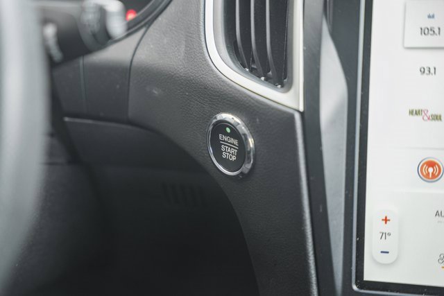 Certified 2022 Ford Edge SE w/ Black Appearance Package image 26