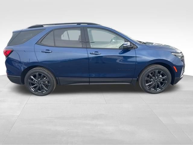 Used 2022 Chevrolet Equinox RS w/ Infotainment Package image 4