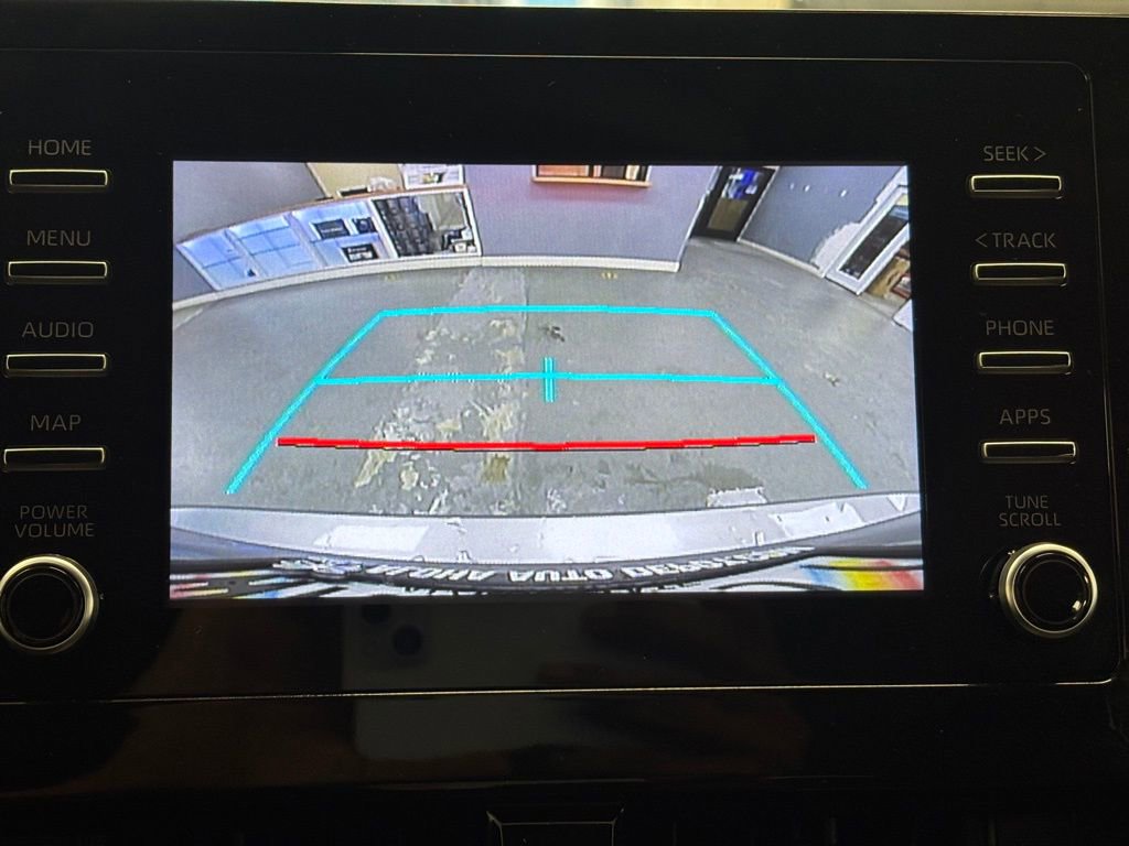 Used 2022 Toyota Camry LE image 18