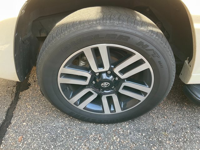 Used 2023 Toyota 4Runner Limited image 10