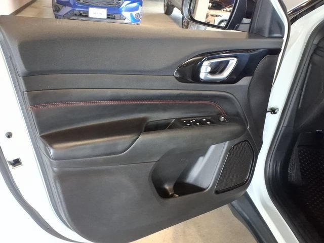 Used 2024 Jeep Compass Trailhawk AWD/4WD image 12