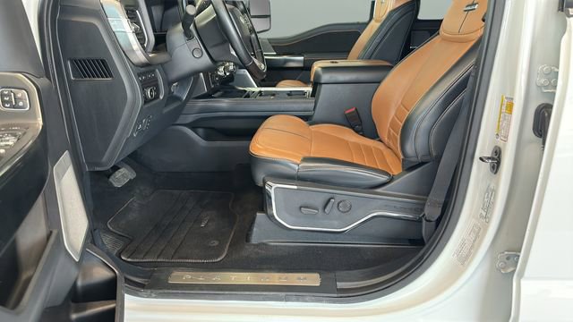 Used 2023 Ford F250 Platinum w/ FX4 Off-Road Package AWD/4WD image 10