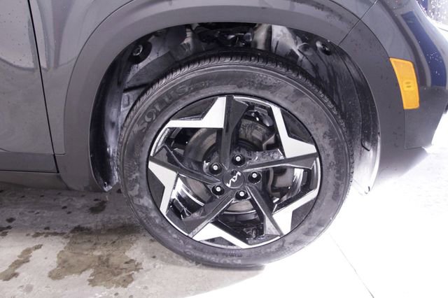 Used 2024 Kia Seltos EX image 13