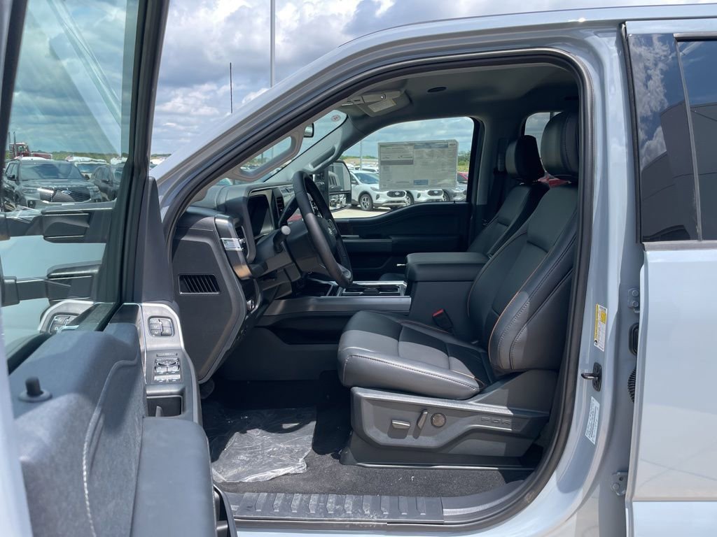 New 2025 Ford F250 Lariat w/ Lariat Ultimate Package image 13