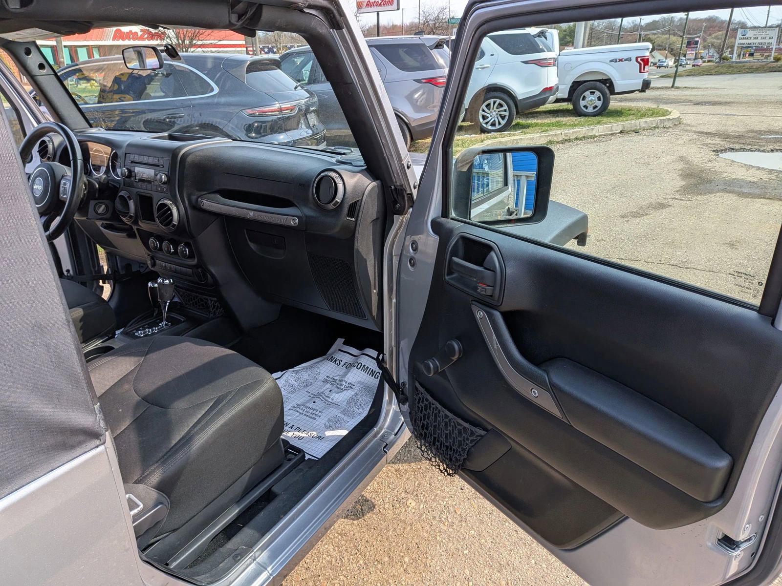 Used 2016 Jeep Wrangler Sport w/ Connectivity Group image 27