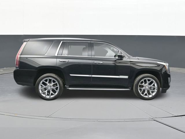 Used 2020 Cadillac Escalade Luxury image 16