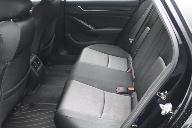 Used 2018 Honda Accord EX image 17