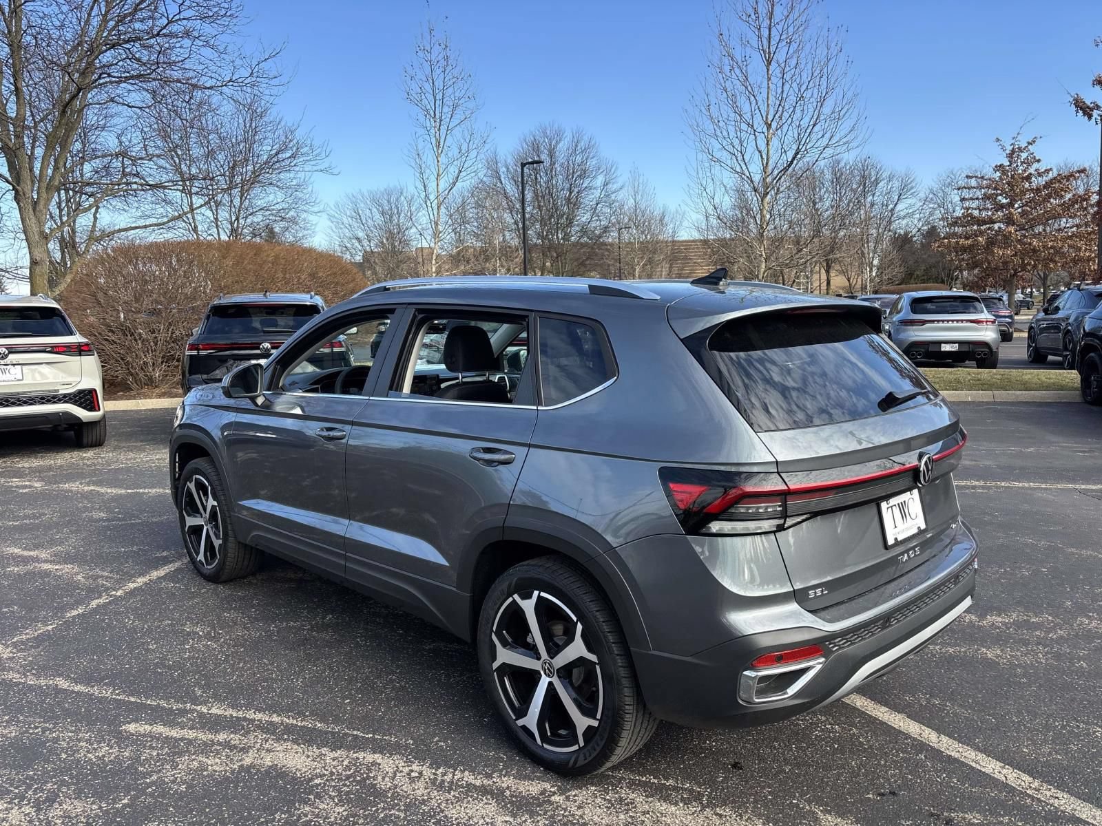 New 2026 Volkswagen Taos SEL AWD/4WD image 5
