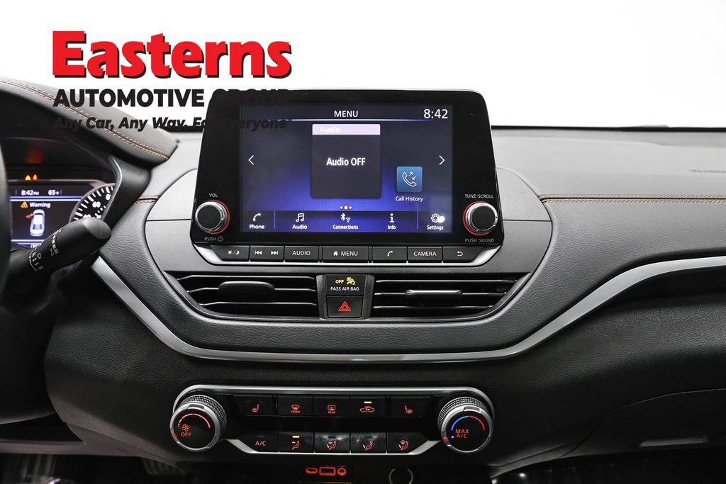 Used 2022 Nissan Altima 2.0 SR FWD image 12