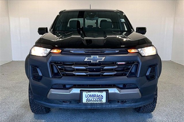 Used 2023 Chevrolet Colorado Trail Boss w/ Technology Package image 2