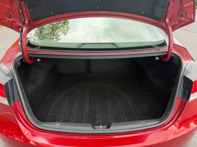 Used 2011 Hyundai Elantra Limited FWD image 18