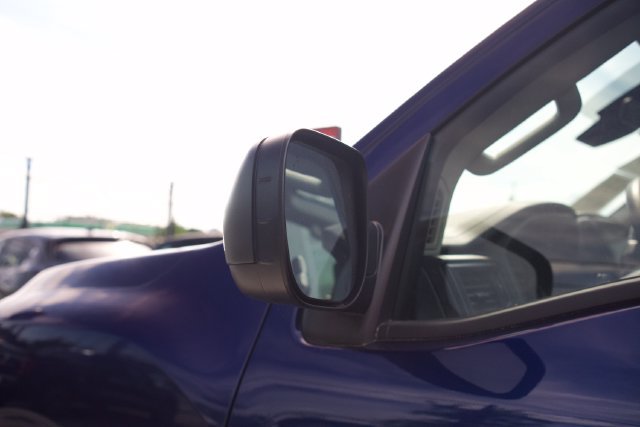 Used 2023 Nissan Titan SV AWD/4WD image 28