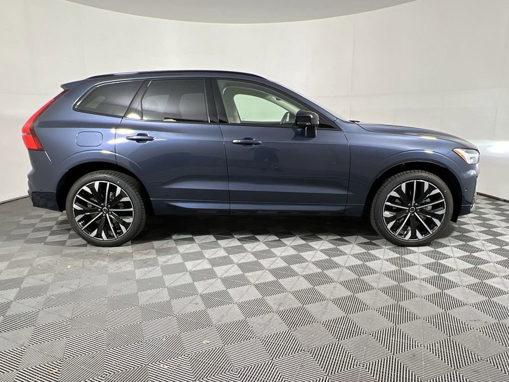 New 2026 Volvo XC60 B5 Ultra w/ Protection Package Premier image 9