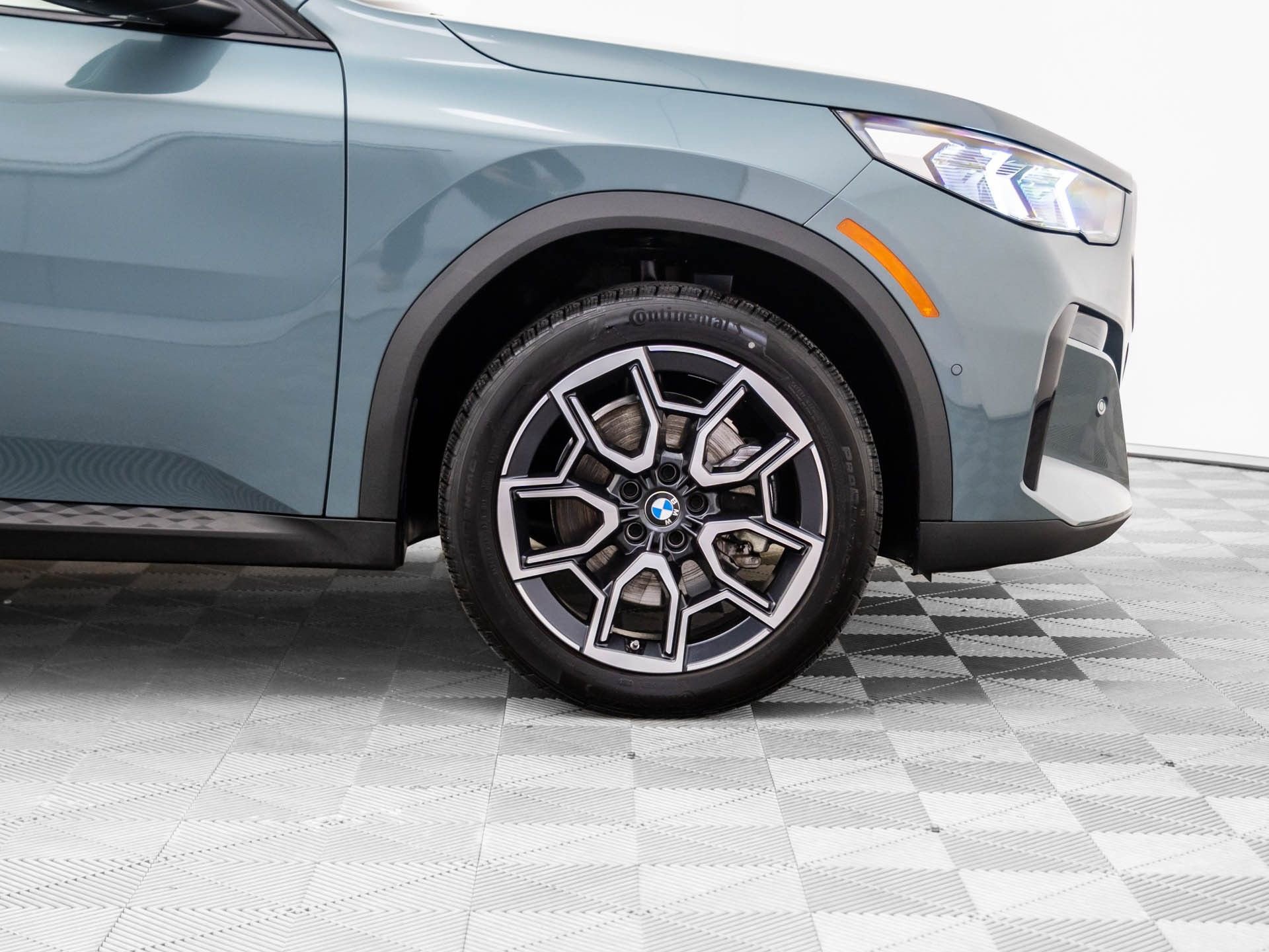 Certified 2025 BMW X2 xDrive28i image 32