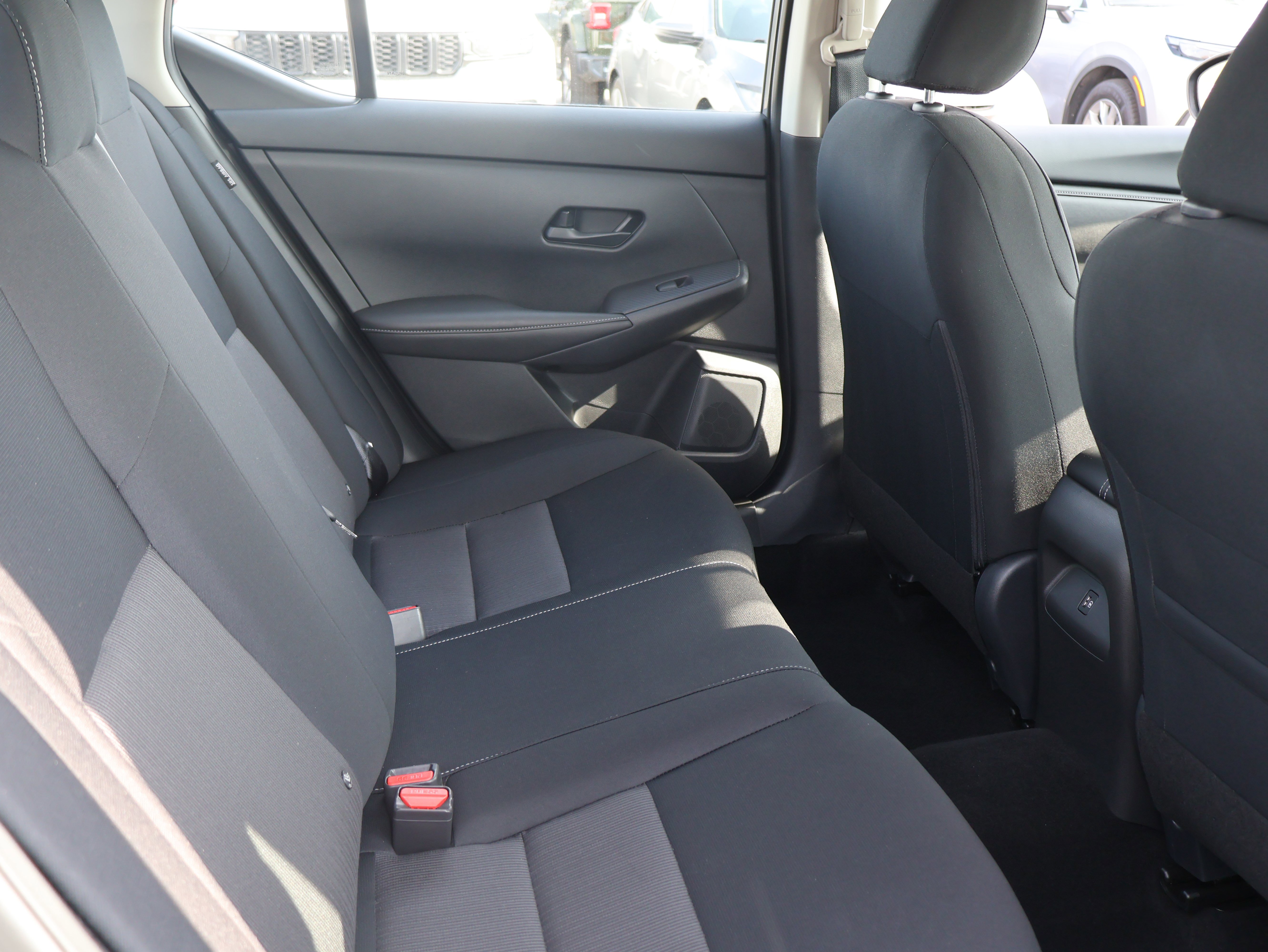 Used 2024 Nissan Sentra SV w/ Lighting Package image 12