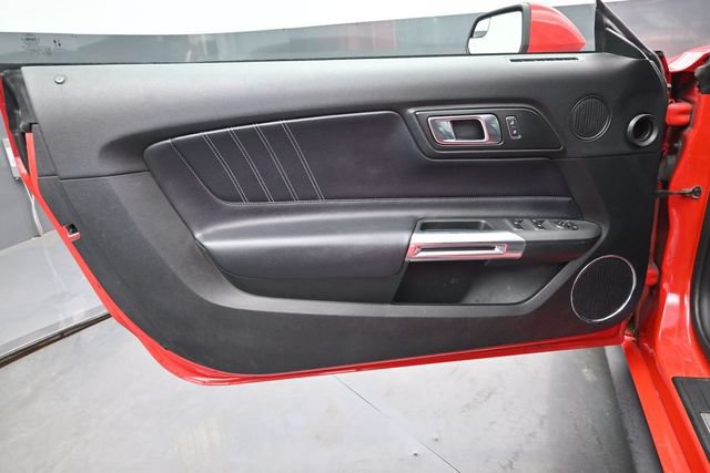 Used 2020 Ford Mustang Premium RWD image 9