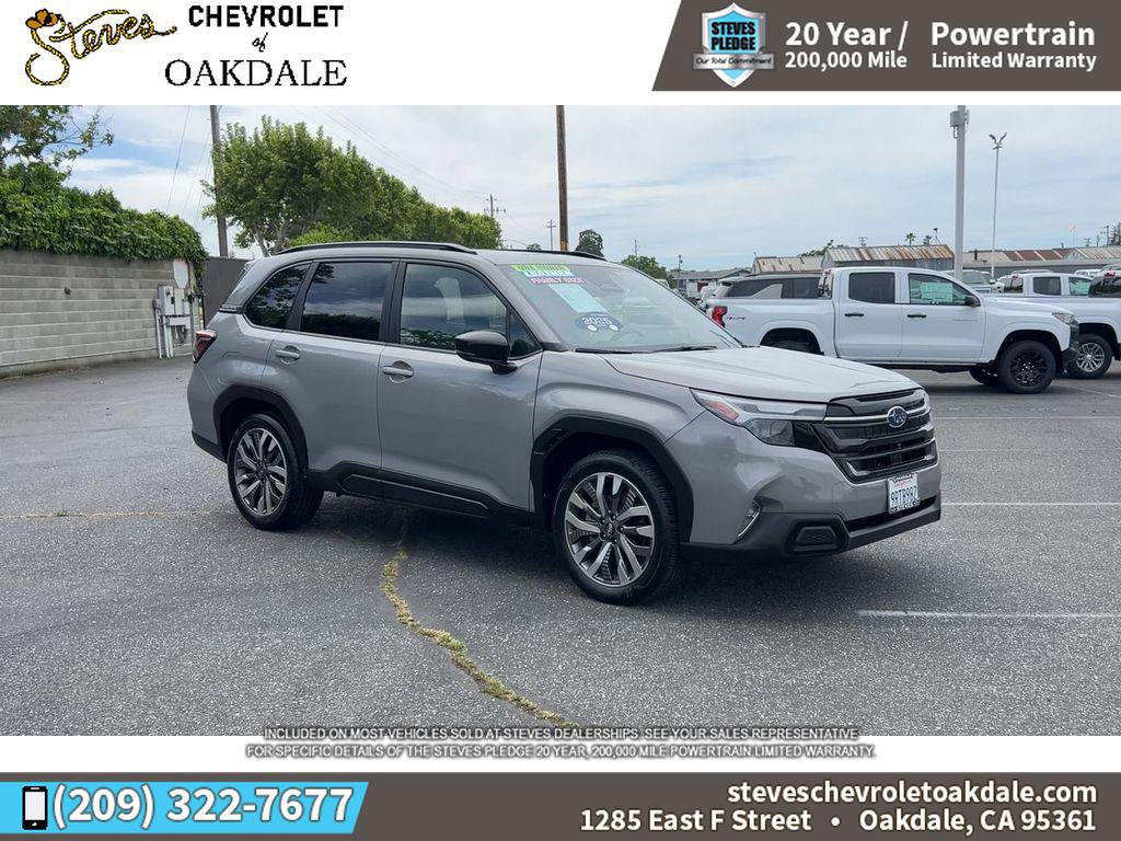 Used 2025 Subaru Forester Touring AWD/4WD image 2