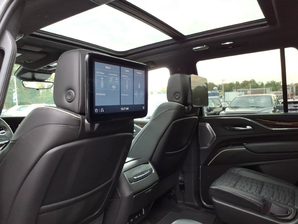 Used 2021 Cadillac Escalade Premium Luxury Platinum AWD/4WD image 13