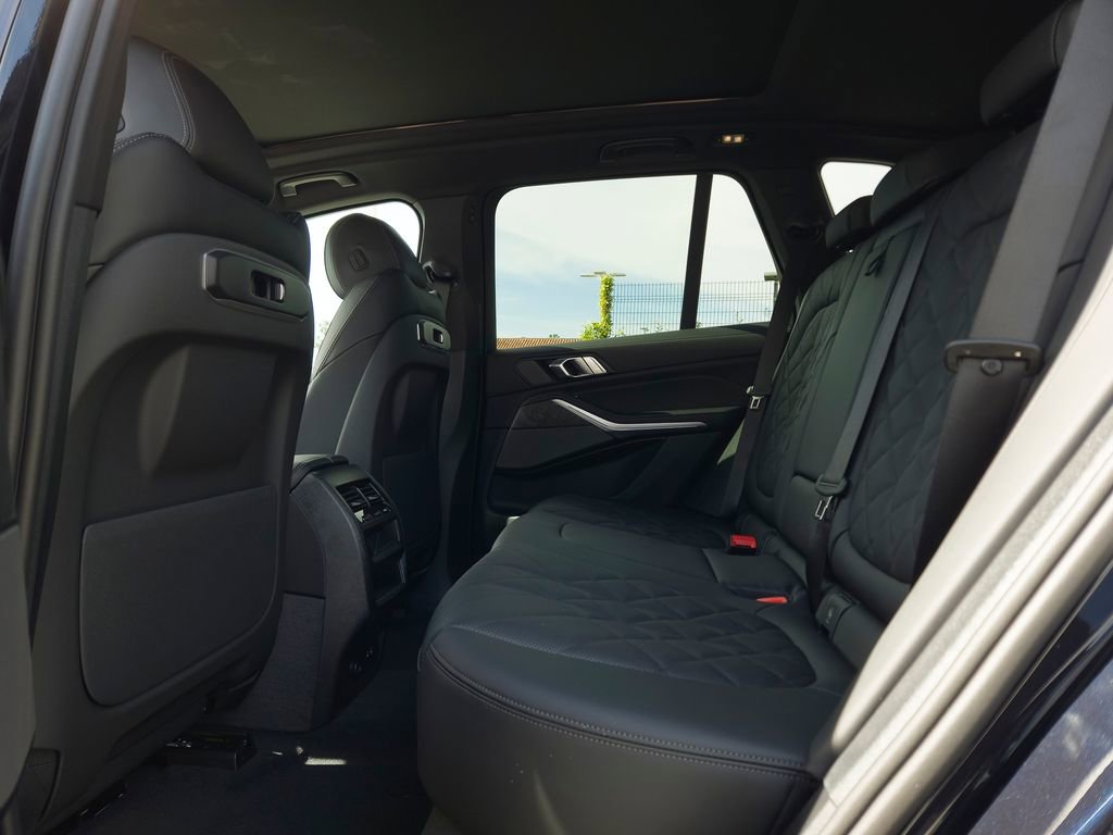 New 2026 BMW X5 xDrive50e w/ M Sport Package image 7