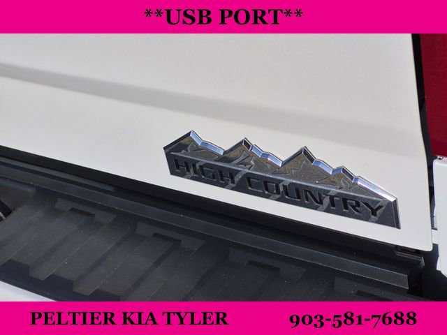 Used 2018 Chevrolet Silverado 1500 High Country image 11