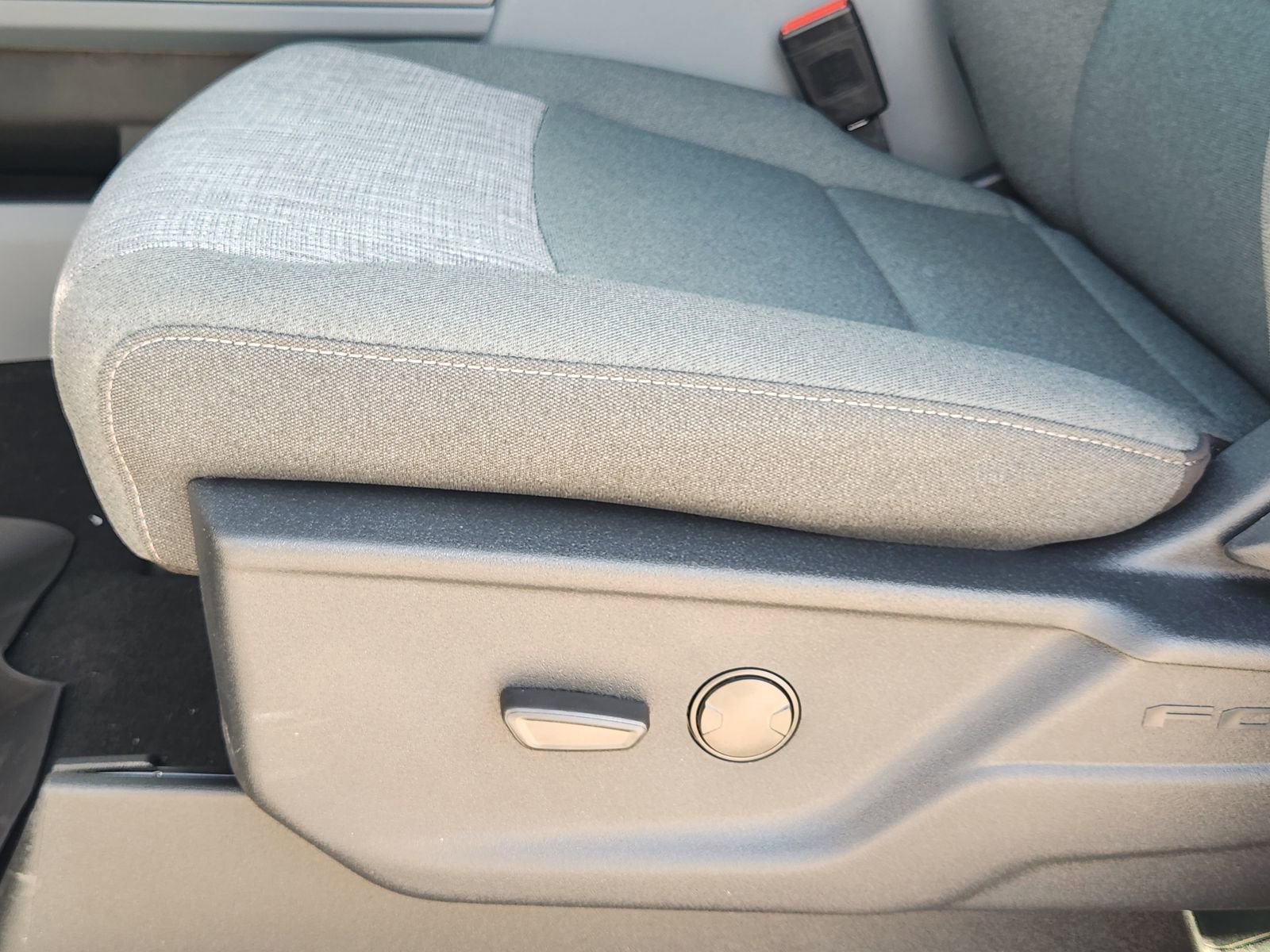 New 2026 Ford F250 XLT image 23