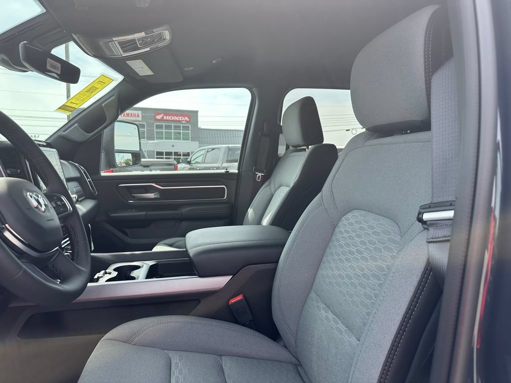 New 2026 RAM 1500 Big Horn AWD/4WD image 30