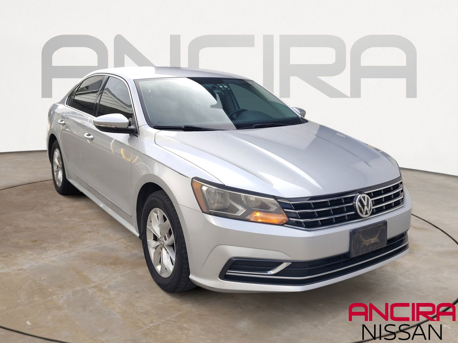 Used 2017 Volkswagen Passat 1.8T S FWD image 1
