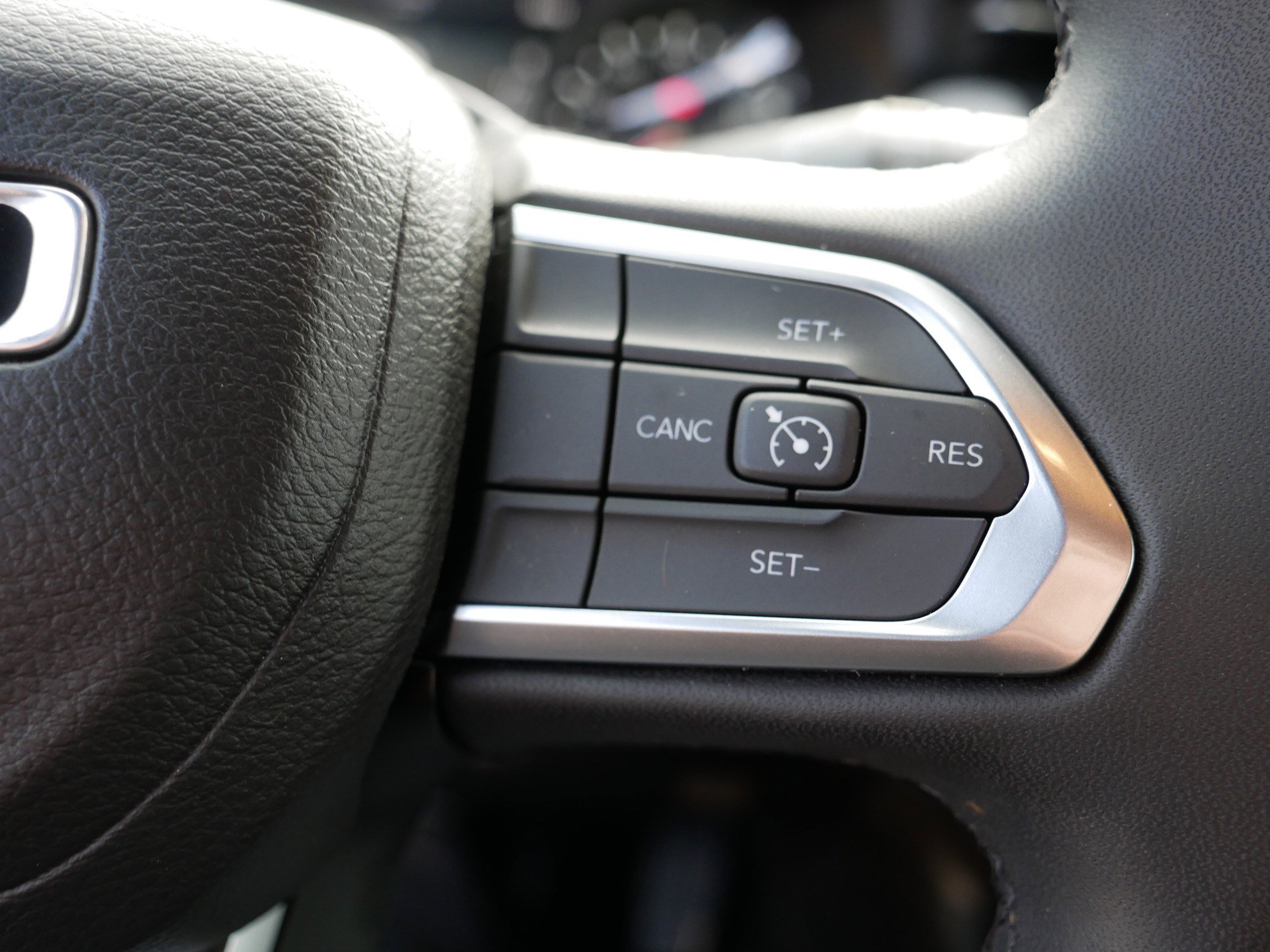 Used 2024 Jeep Compass Latitude image 29