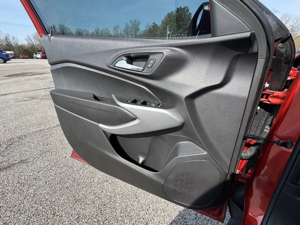 Used 2024 Chevrolet Trax LS w/ LS Convenience Package image 24