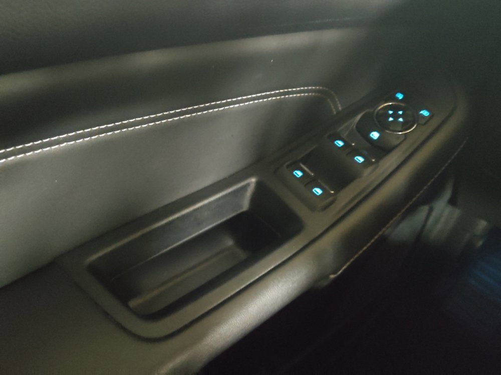 Used 2024 Ford Edge Titanium image 27