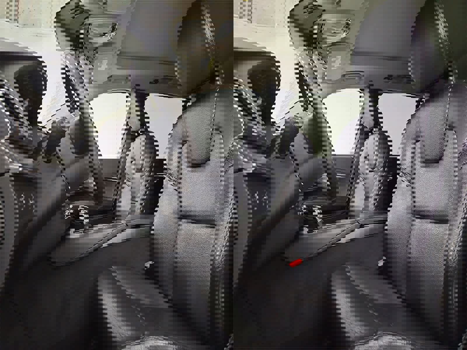 Used 2020 Volvo XC90 T6 Momentum image 16