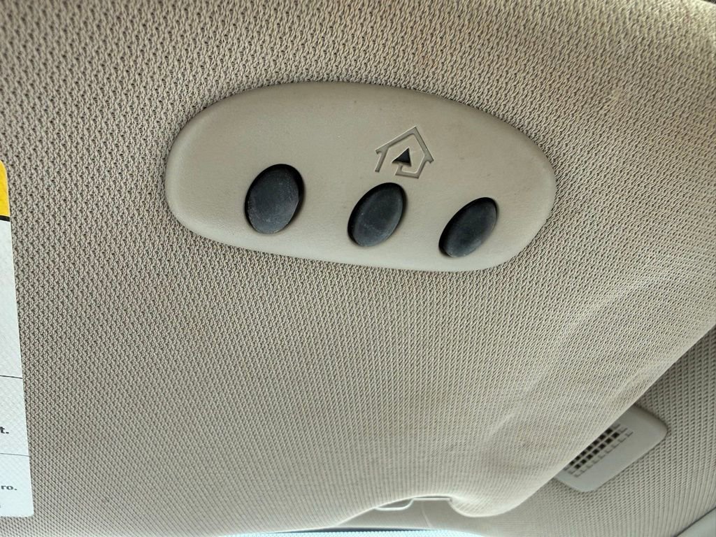 Used 2015 Lincoln MKX AWD w/ Equipment Group 102A image 24