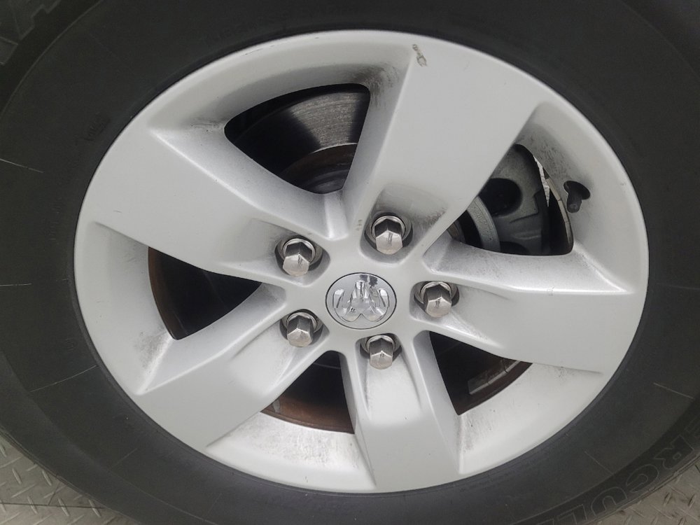 Used 2019 RAM 1500 Classic SLT RWD image 31