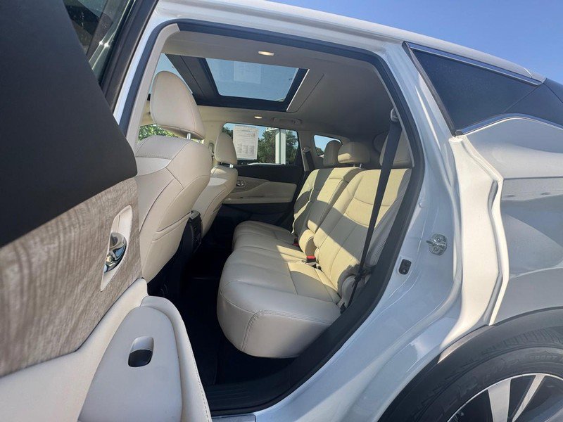Used 2024 Nissan Murano SL image 12