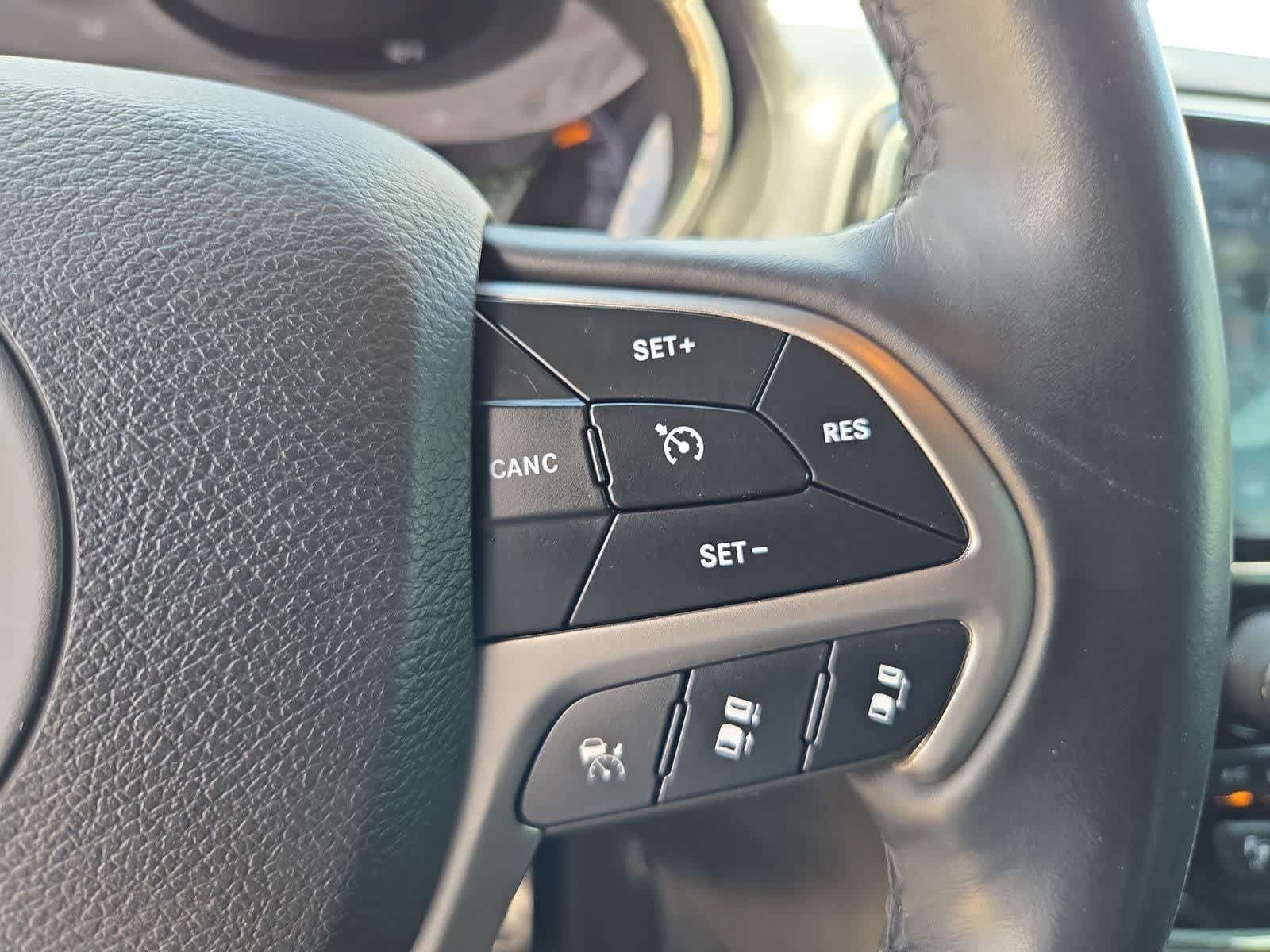 Used 2020 Jeep Grand Cherokee High Altitude RWD image 25