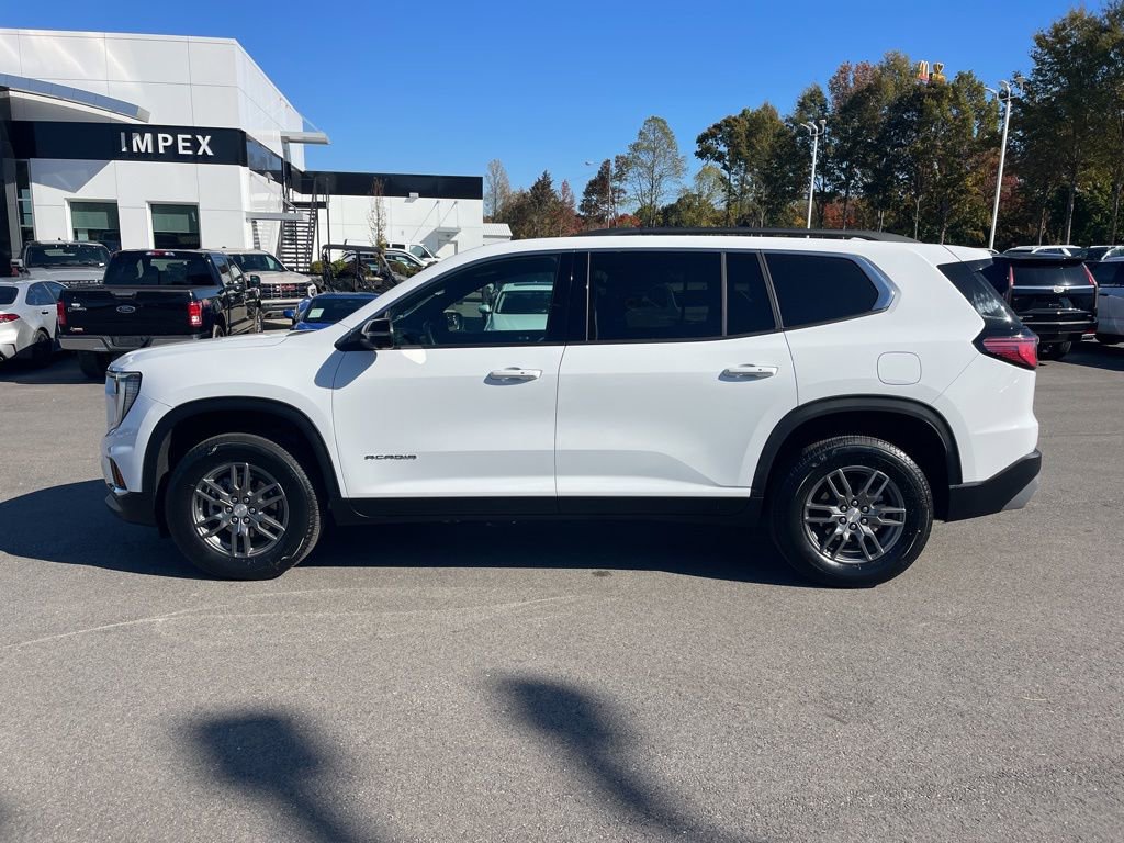 Used 2025 GMC Acadia Elevation FWD image 2