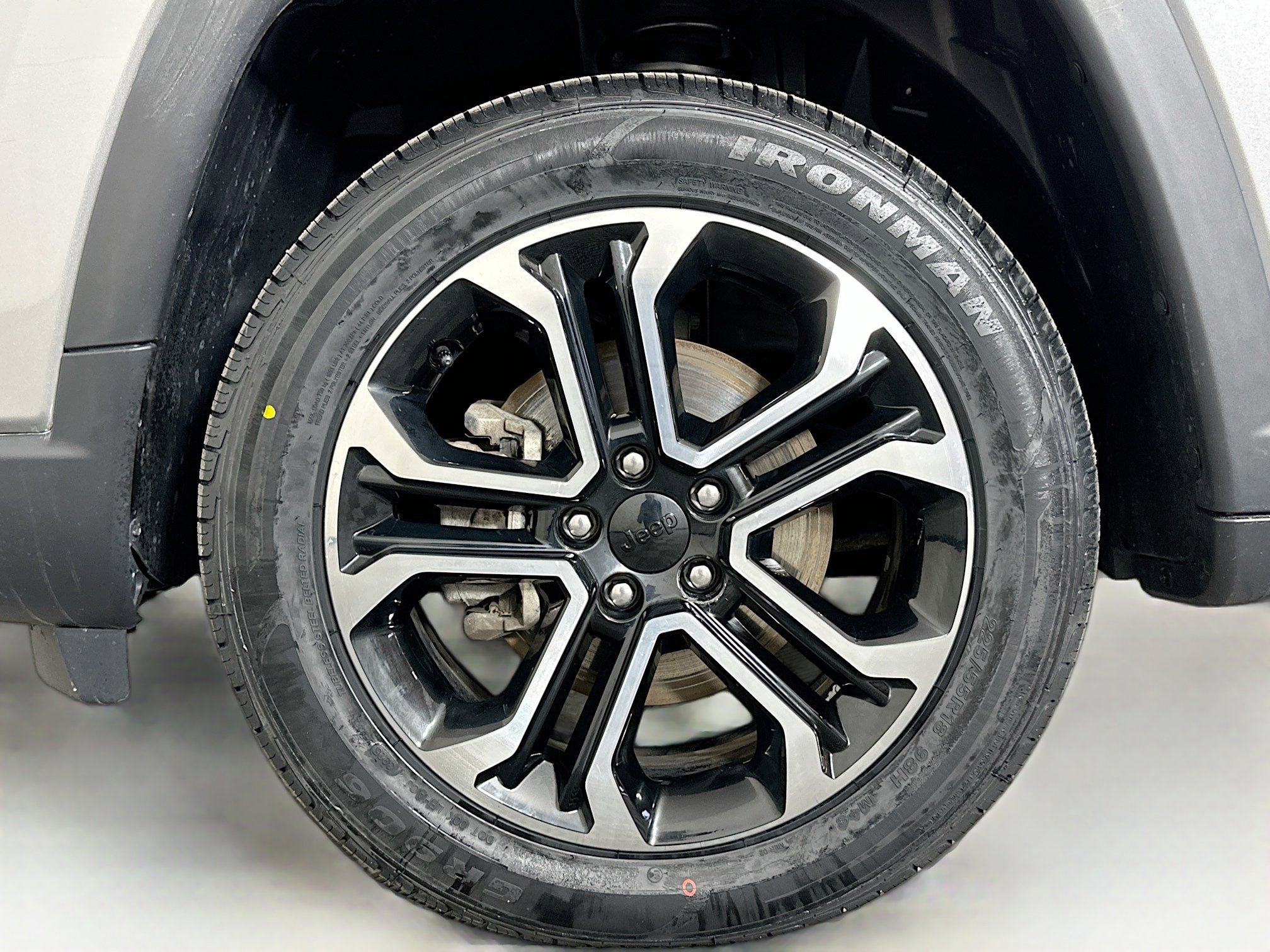 Used 2022 Jeep Compass Limited image 11