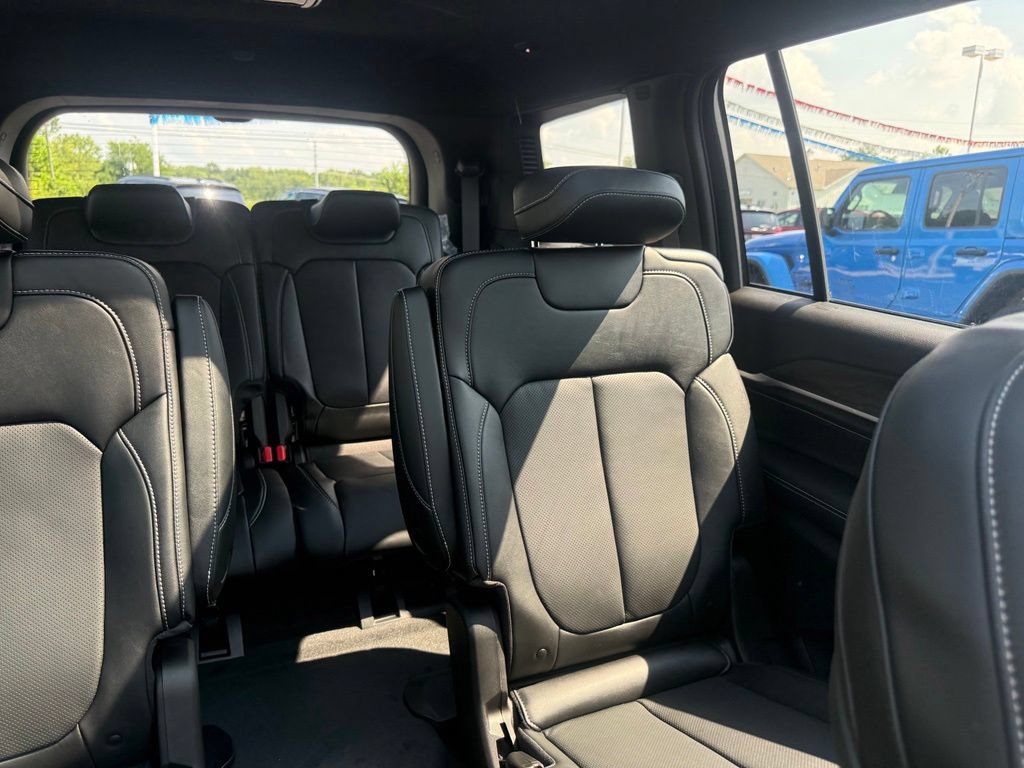 New 2026 Jeep Grand Cherokee L Limited AWD/4WD image 63