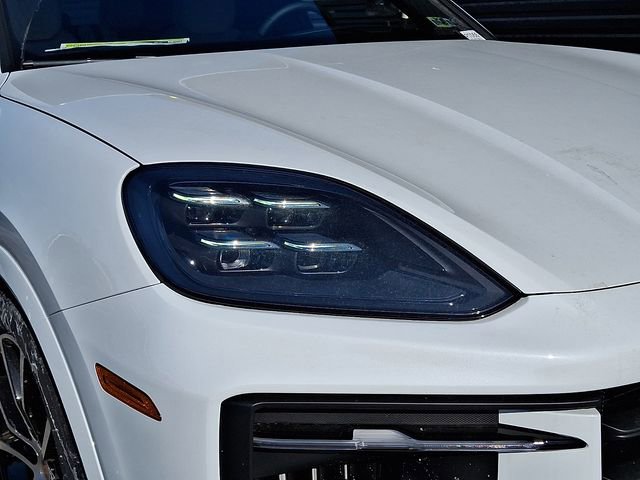 New 2026 Porsche Cayenne E-Hybrid AWD/4WD image 10